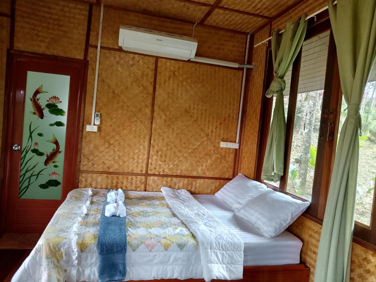 ภูริรักษ์ โฮมสเตย์ Ban Pha Saeng Lang Ngoại thất bức ảnh