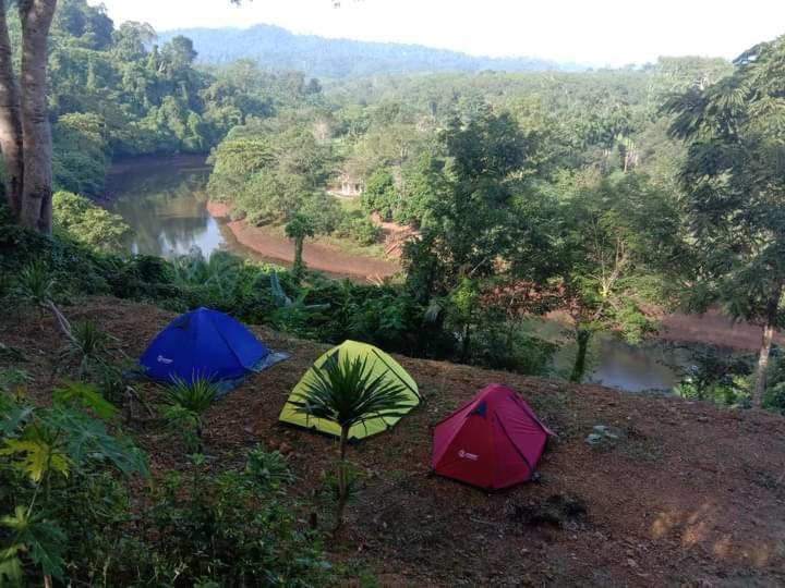 ภูริรักษ์ โฮมสเตย์ Ban Pha Saeng Lang Ngoại thất bức ảnh