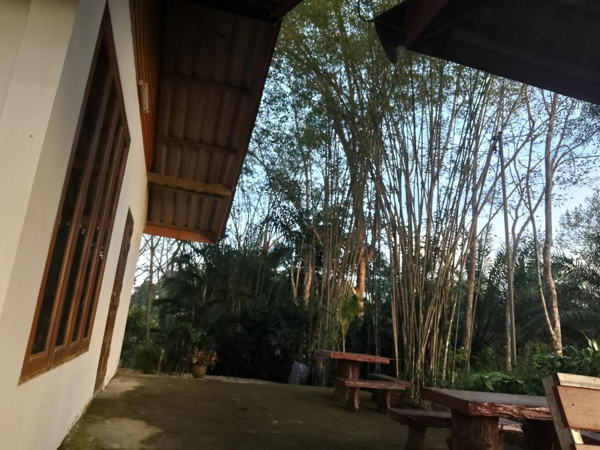 ภูริรักษ์ โฮมสเตย์ Ban Pha Saeng Lang Ngoại thất bức ảnh