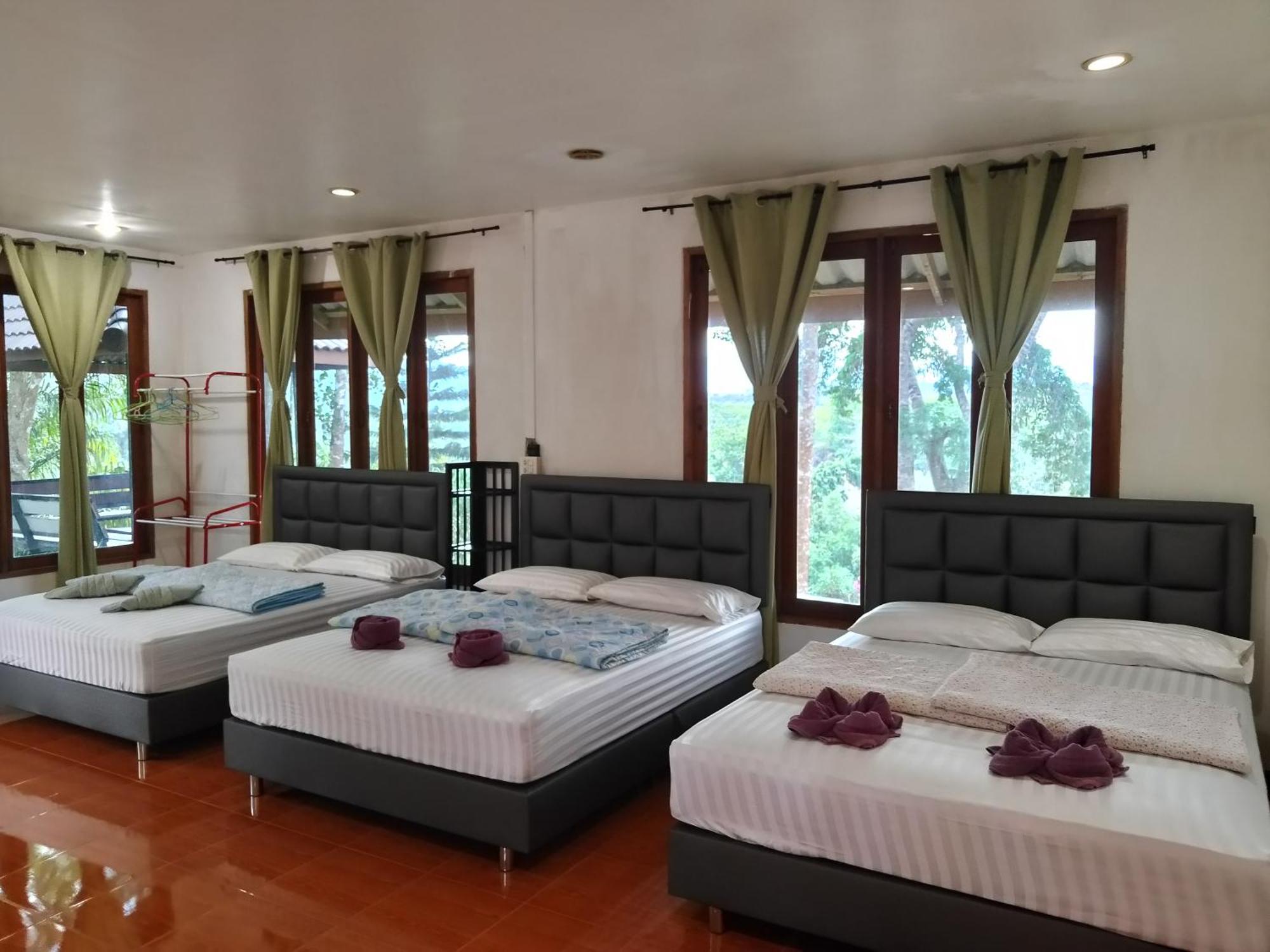 ภูริรักษ์ โฮมสเตย์ Ban Pha Saeng Lang Ngoại thất bức ảnh